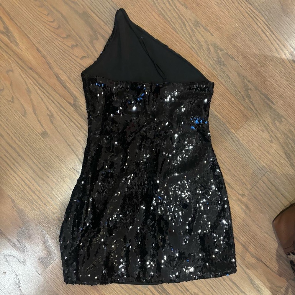 REVOLVE Black Sequin One Shoulder Mini Dress - Picture 5 of 7